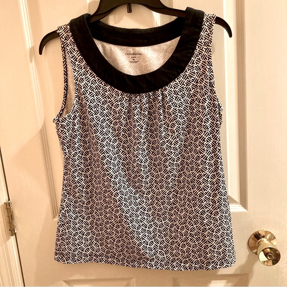 Croft & Barrow Black and White Women's Top